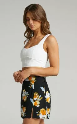 Rue Stiic - Patti Mini Skirt In Marigold Floral 17 Rue Stiic - Patti Mini Skirt In Marigold Floral -Showpo Shop 28.10.2021 Kieran x Evette x Stas8045