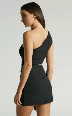 Runaway The Label - Estella Dress In Black -Showpo Shop 4 Runaway The Label Estella Dress in Black 2528BD22030002032529 2