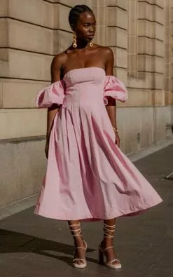 Showpo Geloe Structured Off Shoulder Puff Midi Dress In Pink