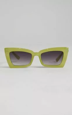 Peta And Jain - Gemini Sunglasses In Honeydew Frame / Cool Smoke Grad Lens